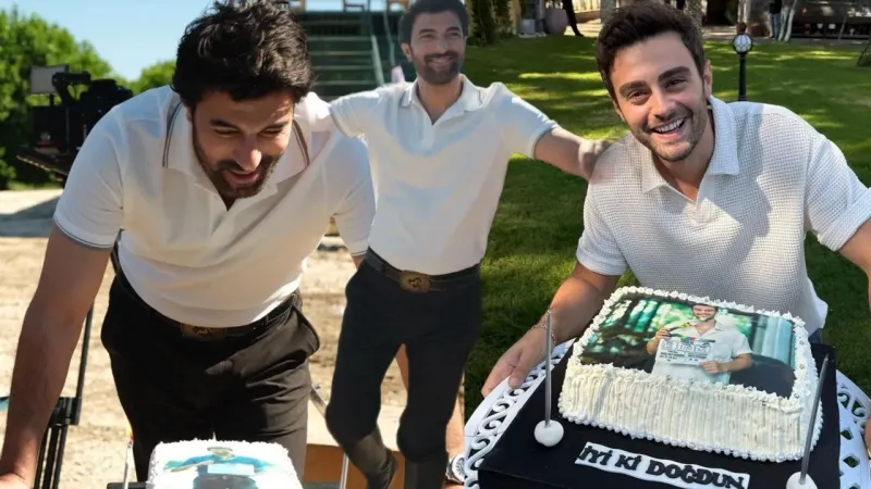 Engin Akyürek ve Yiğit Koçak’tan çifte kutlama: Aynı gün doğmuşlar!