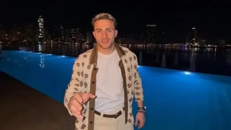Galatasaray’ın yıldızı Barış Alper Yılmaz sarışın güzelle yakalandı!