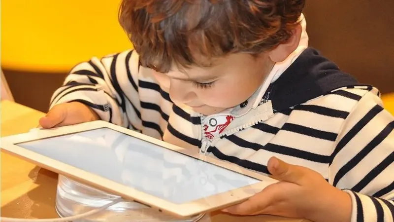 Çocuklarda tablet kullanımına sınır konulmalı!