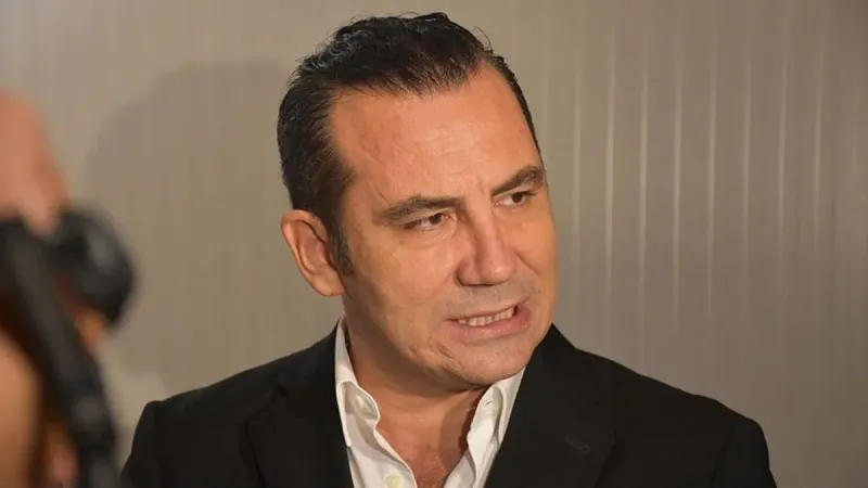 Ferhat Göçer'in Şaşırtan Doktorluk Sırrı! Neden Bıraktı?