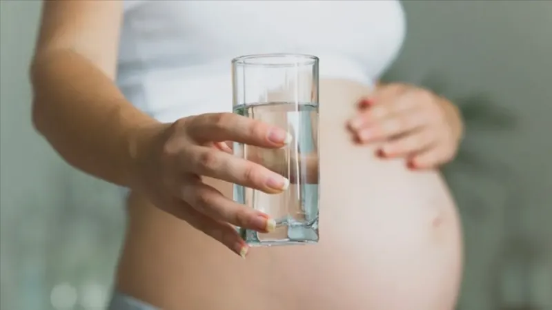 Gebelikte su tüketiminde denge şart: Ne azı ne fazlası faydalı!