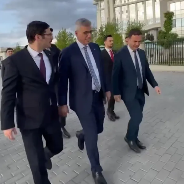 Sağlık Bakanı'ndan Esprili Paylaşım: "Her Gün Yürüyeceğiz!"