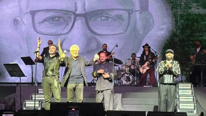 Zülfü Livaneli: Ekrem İmamoğlu'nu Silivri'de ziyaret ettim, hepinize selamları var