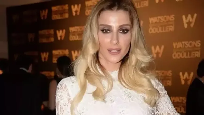 Özge Ulusoy’dan sürpriz imaj değişikliği! 'Tanıyamadık...'